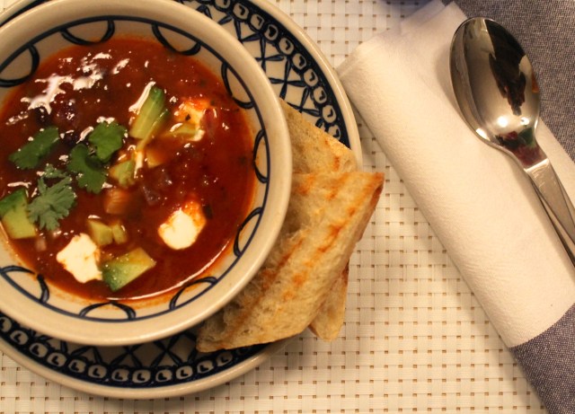 Mexíkósk tómat- og svartbaunasúpa 