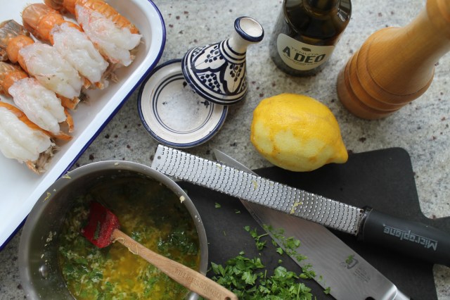 Humar, smör, hvítlaukur og sítróna
